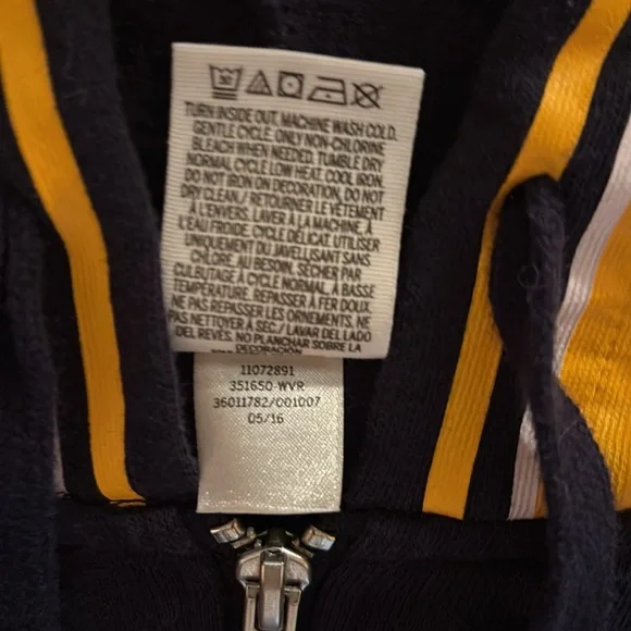 PINK Victoria's Secret Navy and Gold Women's Sweater FREE SHIPPING - Picture 9 of 10